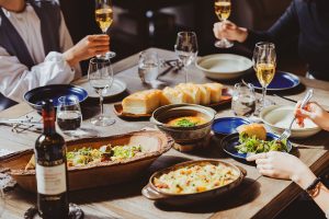 森の中に、もうひとつの食卓を。素泊まりプランの楽しみ方